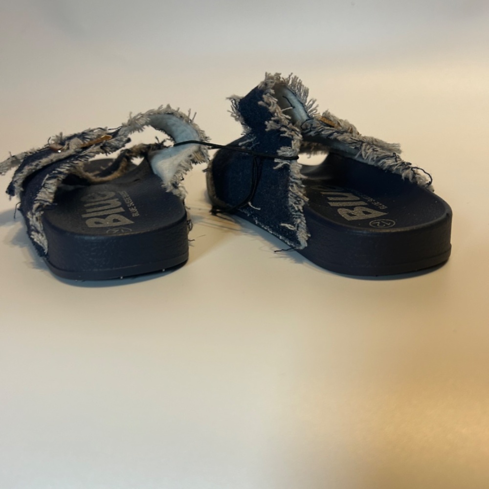 Blue suede shoes - Picture 2 of 2
